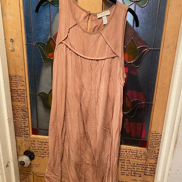 Adorable maternity midi dress - Picture 1 of 2